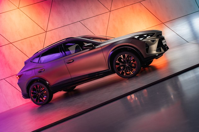 Nowa Cupra Formentor
