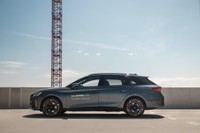CUPRA Leon Sportstourer e-HYBIRD 245 KM