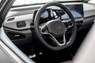Bezpieczeństwo i wygoda w jednym. Dotykowe przyciski na kierownicy, duży i funkcjonalny ekran oraz wyświetlacz przed kierowcą. Wszystko pod kontrolą w nowym Volkswagenie ID.3 1ST.